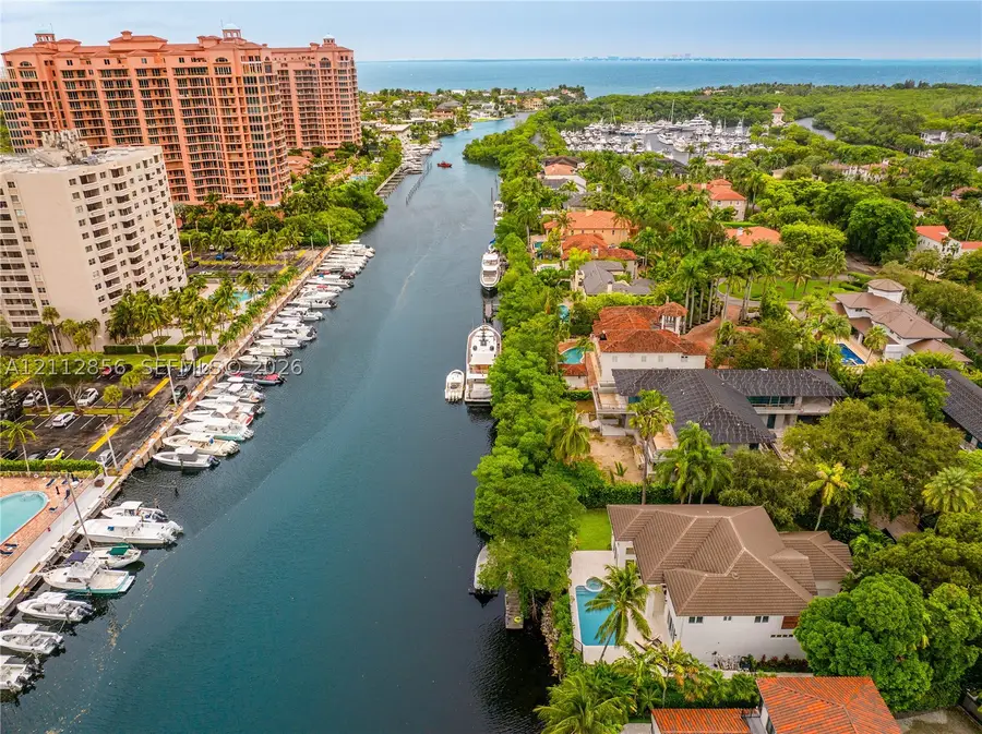 285 Las Brisas Ct, Coral Gables, FL 33143 - #2