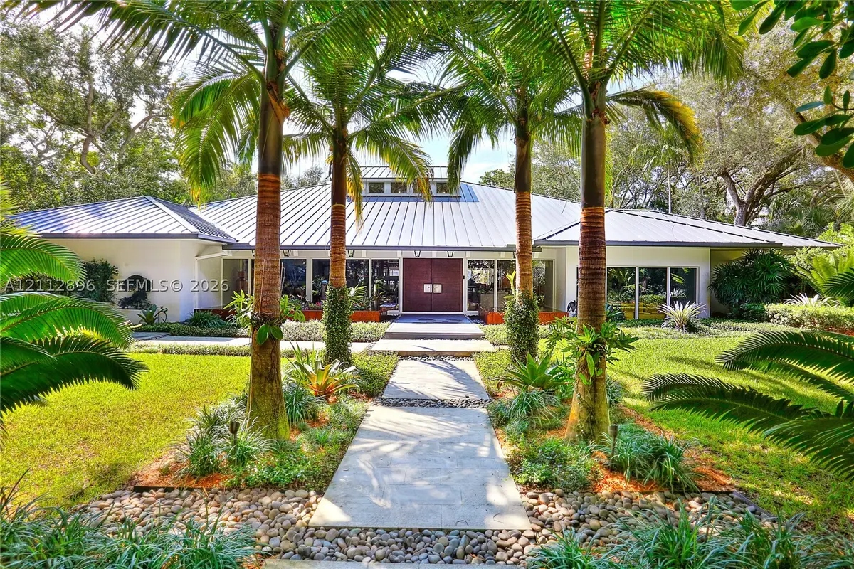 5520 Oakwood Ln, Coral Gables, FL 33156 - #1