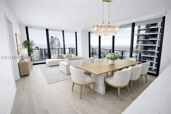 1300 S Miami Ave #3506, Miami, FL 33130