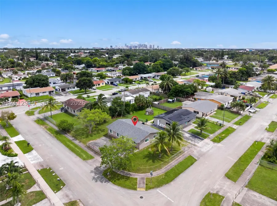 2120 NW 28th Ter, Fort Lauderdale, FL 33311 - #3