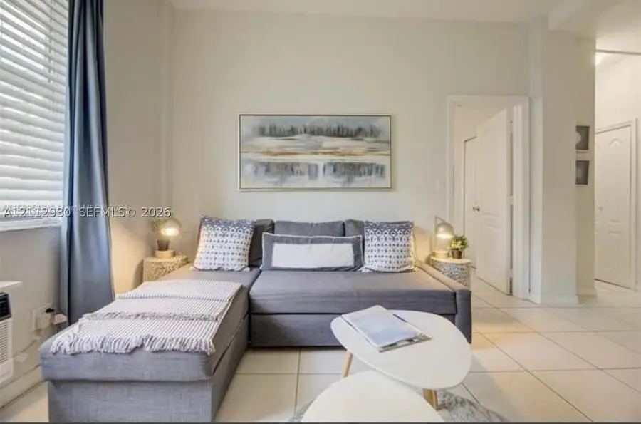 3030 Collins Ave #1G, Miami Beach, FL 33140 - #3
