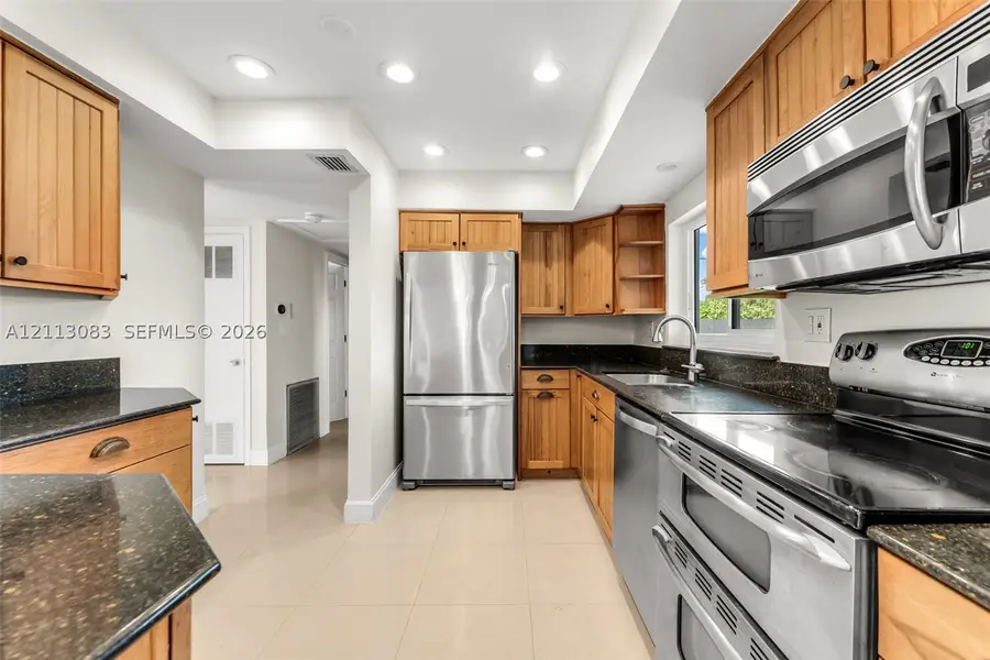 9975 SW 85th St, Miami, FL 33173 - #3