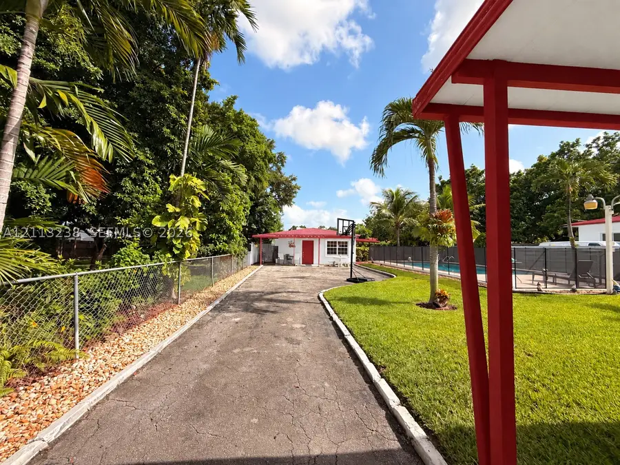 3020 NW 17th St, Miami, FL 33125 - #3