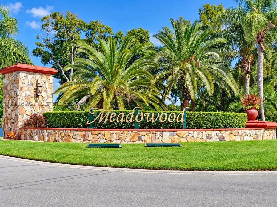 9450 Meadowood Dr #202, Fort Pierce, FL 34951 - #2