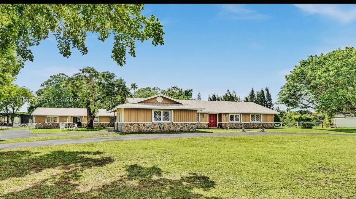 5310 SW 109 Ave, Davie, FL 33328 - #1
