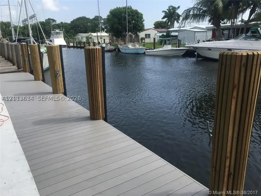 305 NE 2nd Ave, Dania Beach, FL 33004 - #2