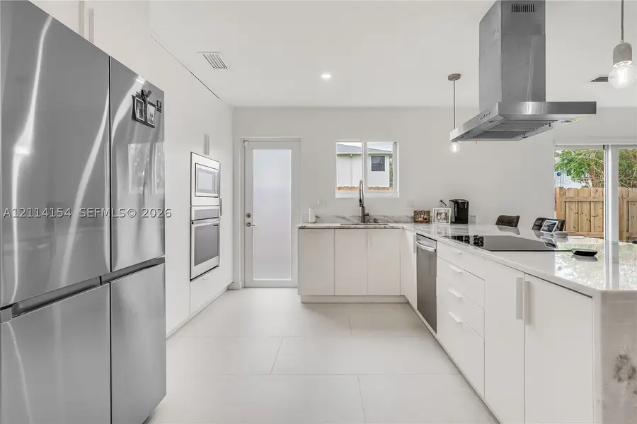 1126 NE 2nd Ave, Fort Lauderdale, FL 33304 - #2