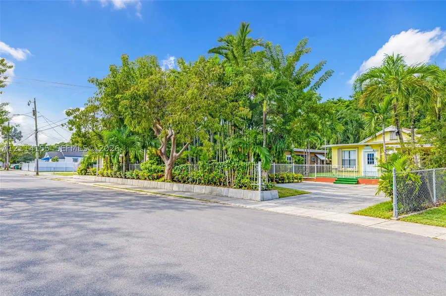1240 NW 33rd Ave, Miami, FL 33125 - #3