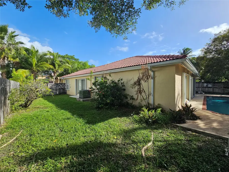 9056 SW 213th St, Cutler Bay, FL 33189 - #3