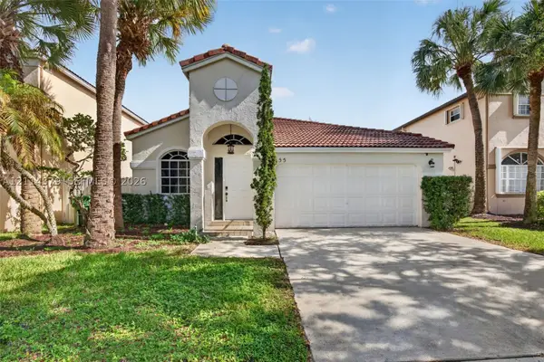 655 NW 159th Ln, Pembroke Pines, FL 33028