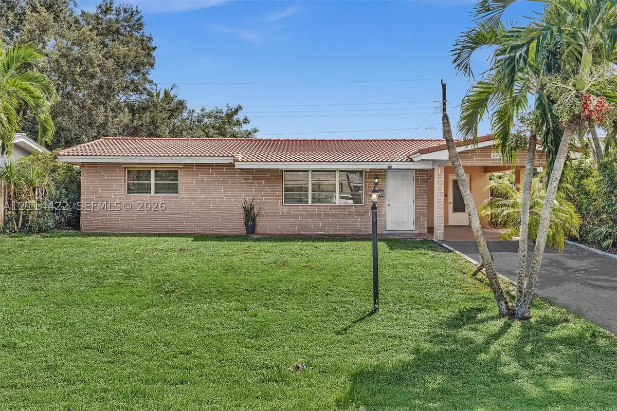 8250 NW 11th Ct, Pembroke Pines, FL 33024 - #1