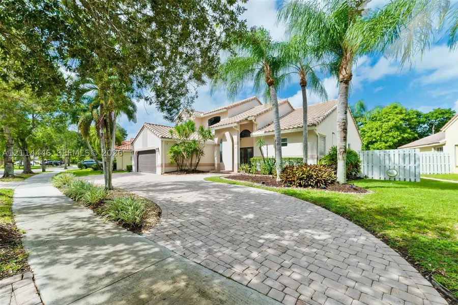 651 Verona Pl, Weston, FL 33326 - #2