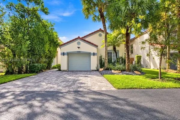 10780 NW 10th St, Plantation, FL 33322