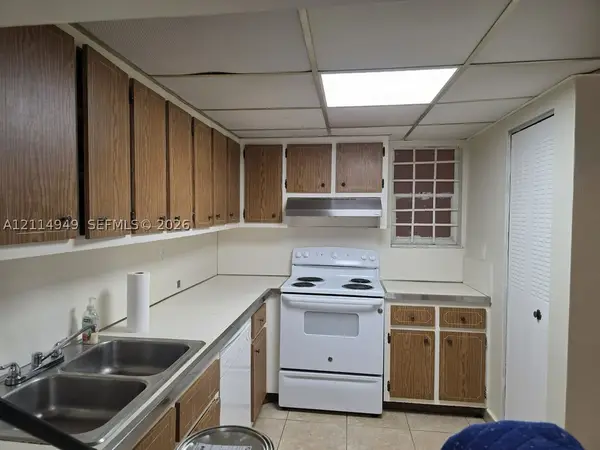 1990 W 56th St #1319, Hialeah, FL 33012