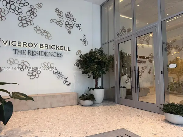 77 SE 5th Street #2406, Miami, FL 33131