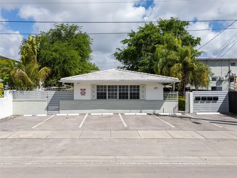 571 NE 67th St, Miami, FL 33138 - #2
