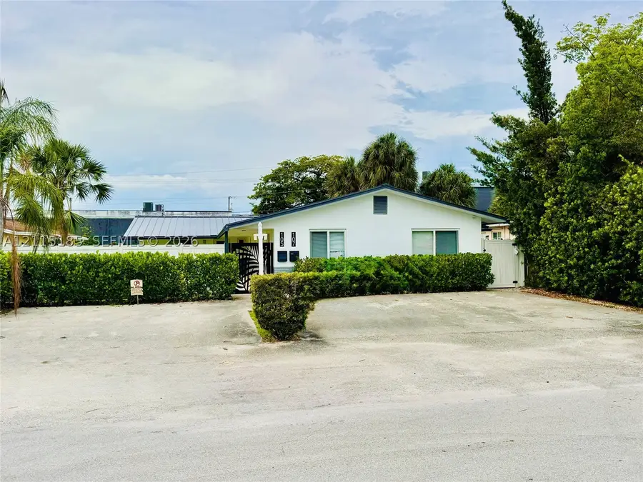 105-107 NE 30th Ct, Wilton Manors, FL 33334 - #3