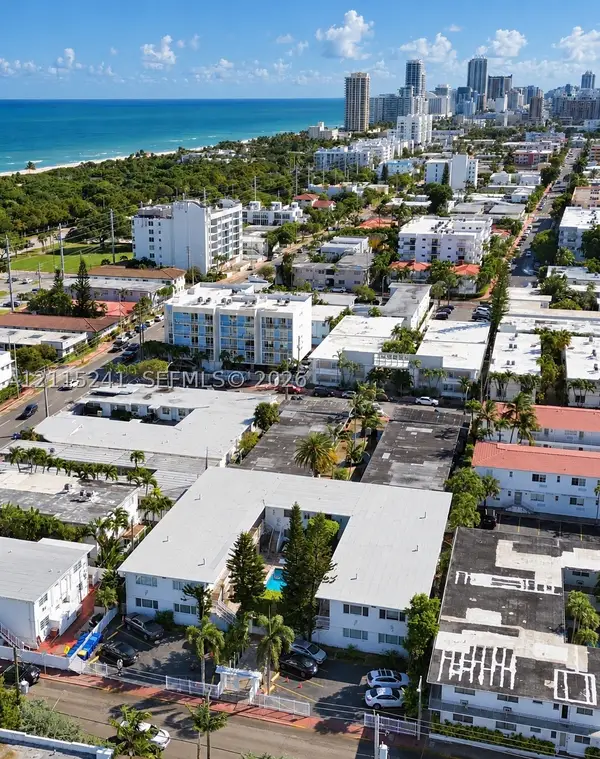 320 85th St #22, Miami Beach, FL 33141