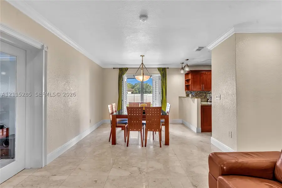 14221 Carver Dr, Miami, FL 33176 - #2