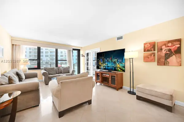 5225 Collins Ave #511, Miami Beach, FL 33140
