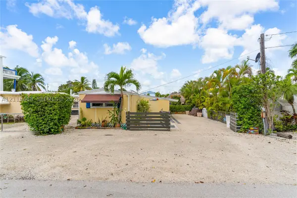 8 Grassy Rd, Key Largo, FL 33037