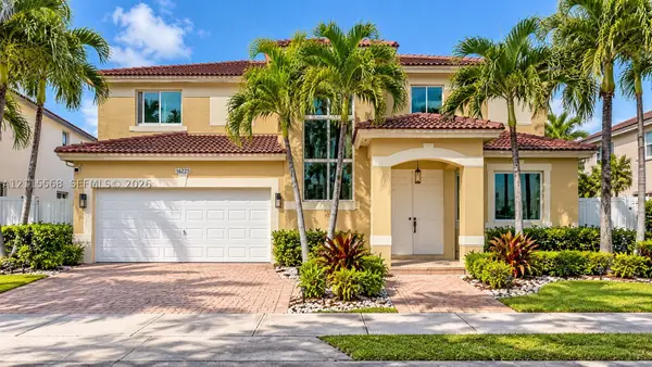 16225 SW 61st Ln, Miami, FL 33193