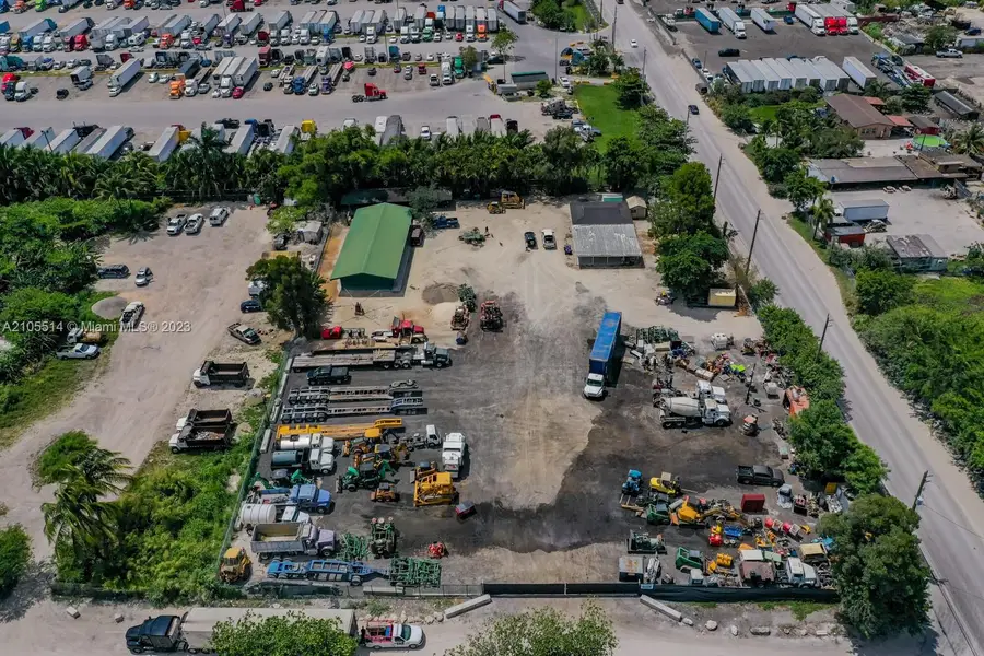 15721 NW 122 Ave, Hialeah, FL 33018 - Image #2