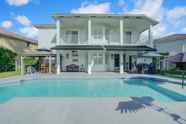 2176 Bellcrest Circle, Royal Palm Beach, FL 33411