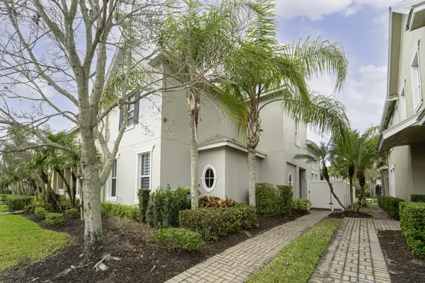 10487 SW Westlawn Boulevard, Port St Lucie, FL 34987