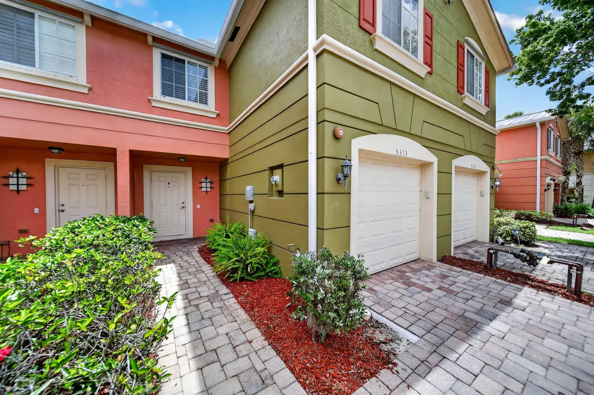 5313 SE Jennings Lane, Stuart, FL 34997 - #1