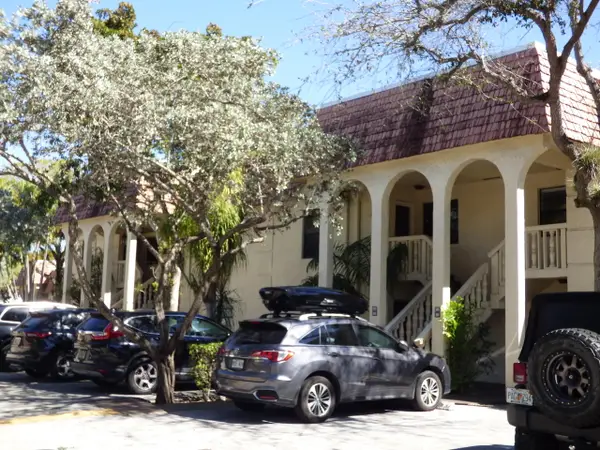132 S Cypress Road #514, Pompano Beach, FL 33060