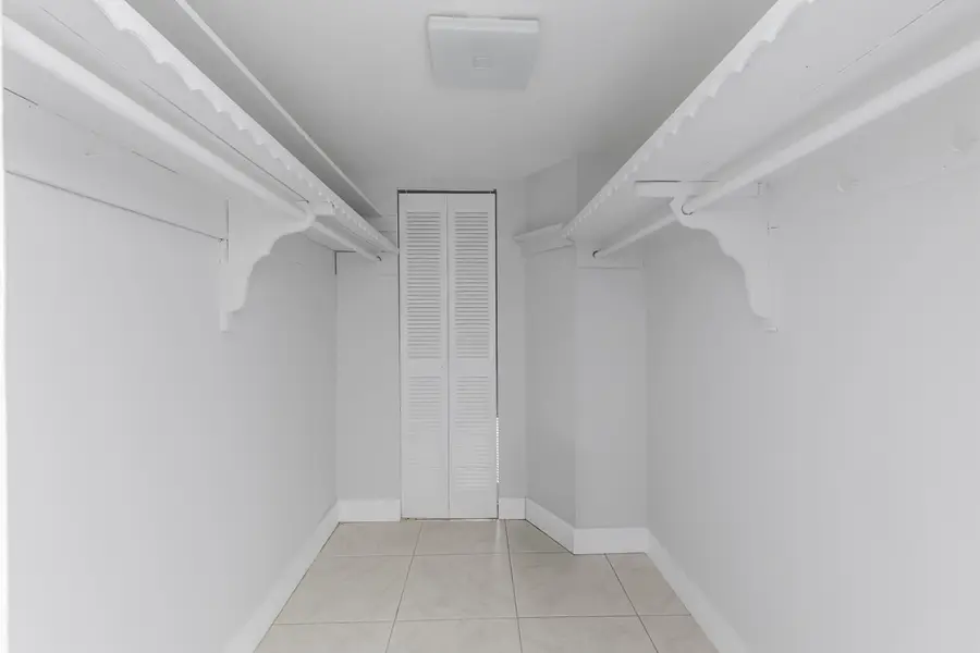 4141 NW 44th Avenue #224, Lauderdale Lakes, FL 33319 - #3