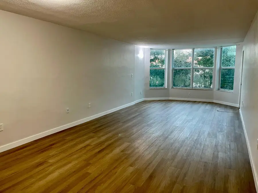 1401 NE 191st Street, Miami, FL 33179 - #2
