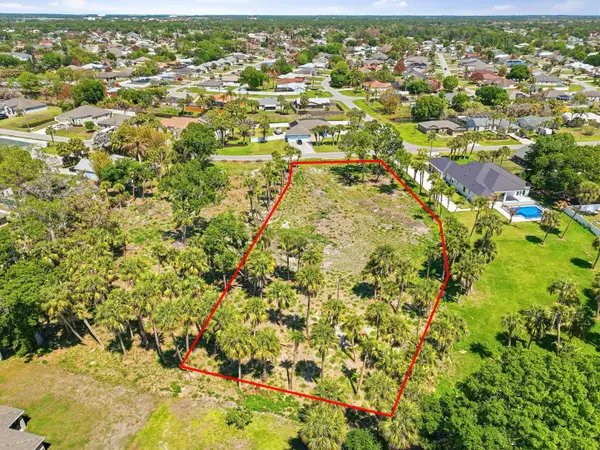 2008 SW Leafy Road, Port St Lucie, FL 34953