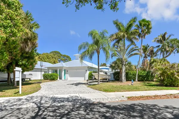443 SE Dolphin Drive, Stuart, FL 34996