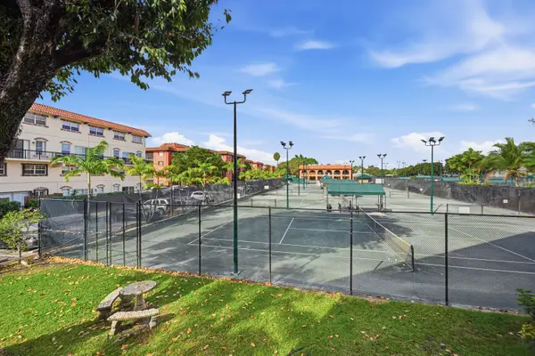 630 Tennis Club Drive #Apt 204, Fort Lauderdale, FL 33311