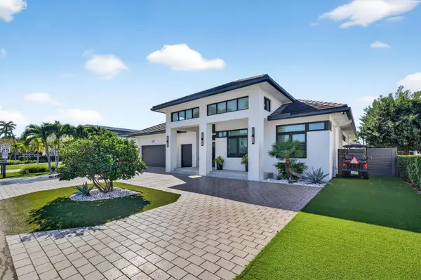 520 Golden Harbour Drive, Boca Raton, FL 33432