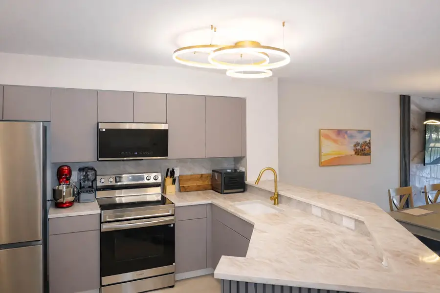 2334 S Cypress Bend Drive #202, Pompano Beach, FL 33069 - #3