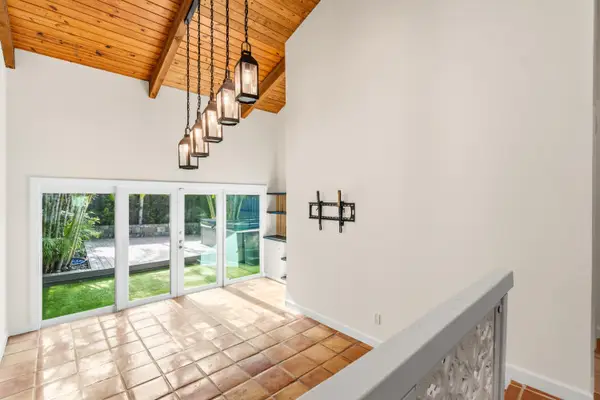 228 NE 16th Terrace, Fort Lauderdale, FL 33301