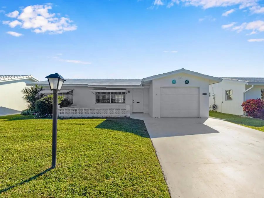 2016 SW Golf Lane Sw, Boynton Beach, FL 33426 - #3