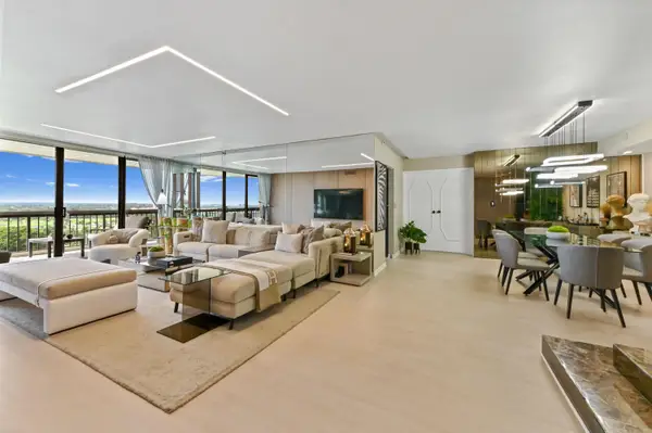 1900 Consulate Place #1205, West Palm Beach, FL 33401