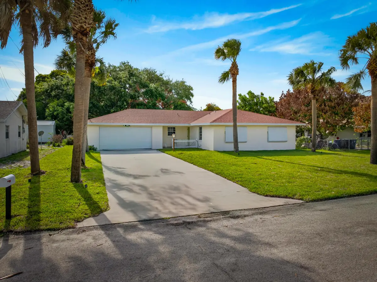 1905 Colonial Road, Fort Pierce, FL 34950 - #1