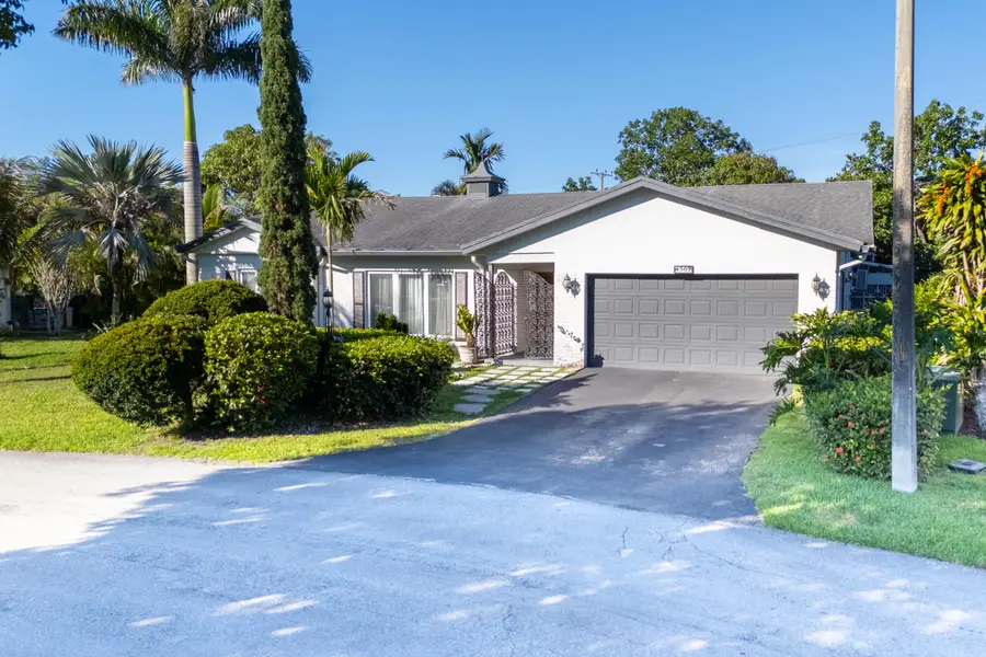 4507 Norfolk Island Pine Drive, Tamarac, FL 33319 - #2