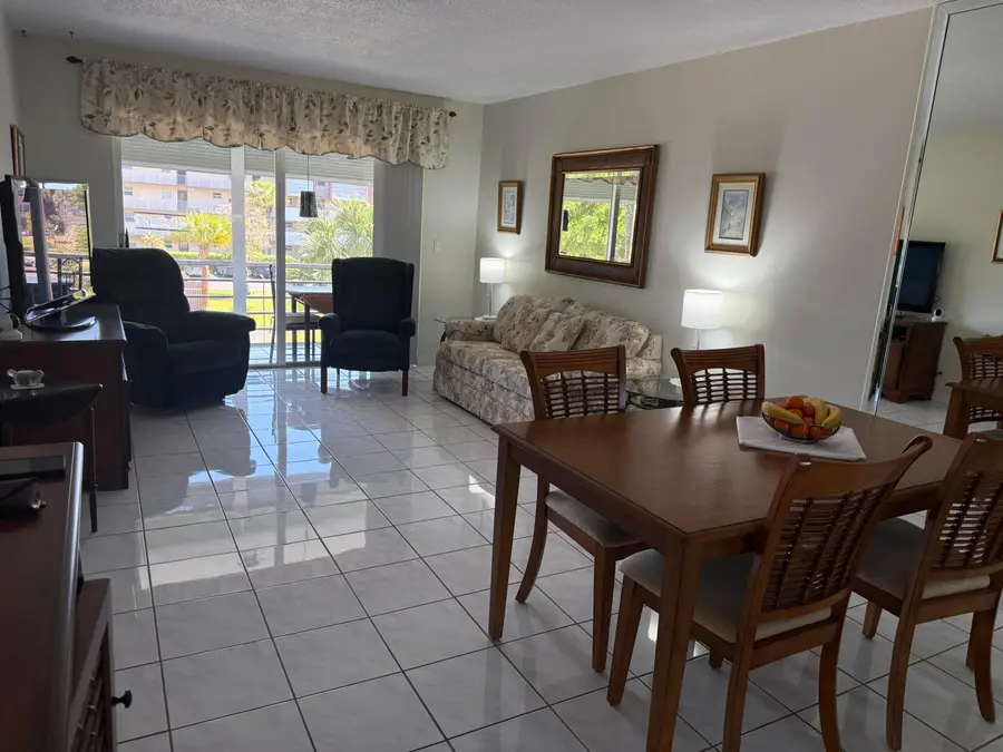 2861 NW 47th Terrace #304b, Lauderdale Lakes, FL 33313 - #3