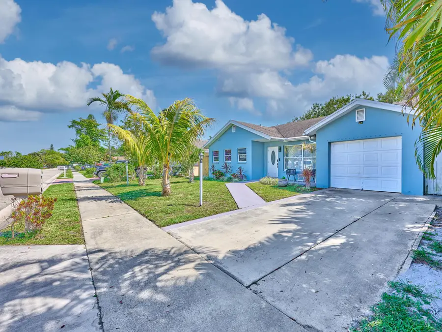 9020 SW 8th Street, Boca Raton, FL 33433 - #2