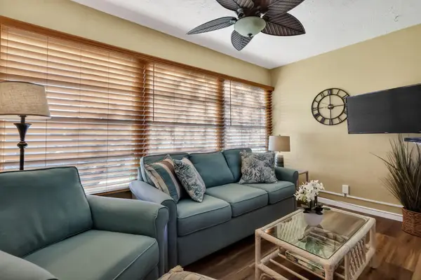 9 Willowbrook Lane #202, Delray Beach, FL 33446