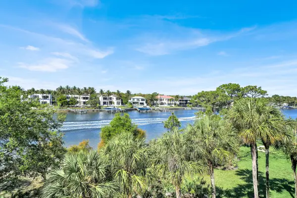1001 Seafarer Circle #405, Jupiter, FL 33477