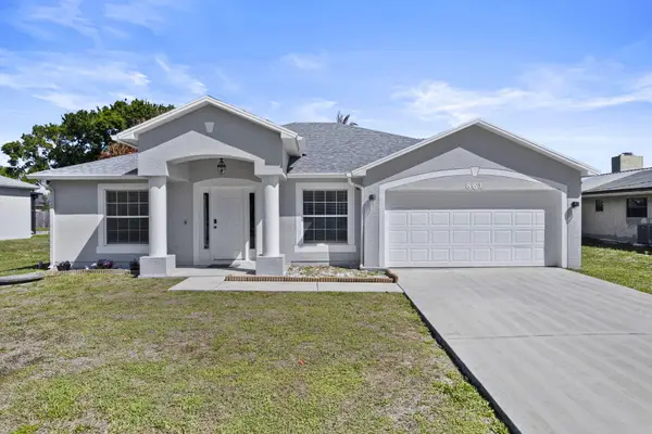 861 SE Cavern Avenue, Port St Lucie, FL 34983