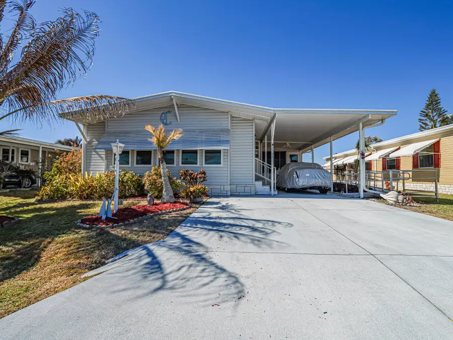 7566 Montauk Avenue #U19, Micco, FL 32976 - #3