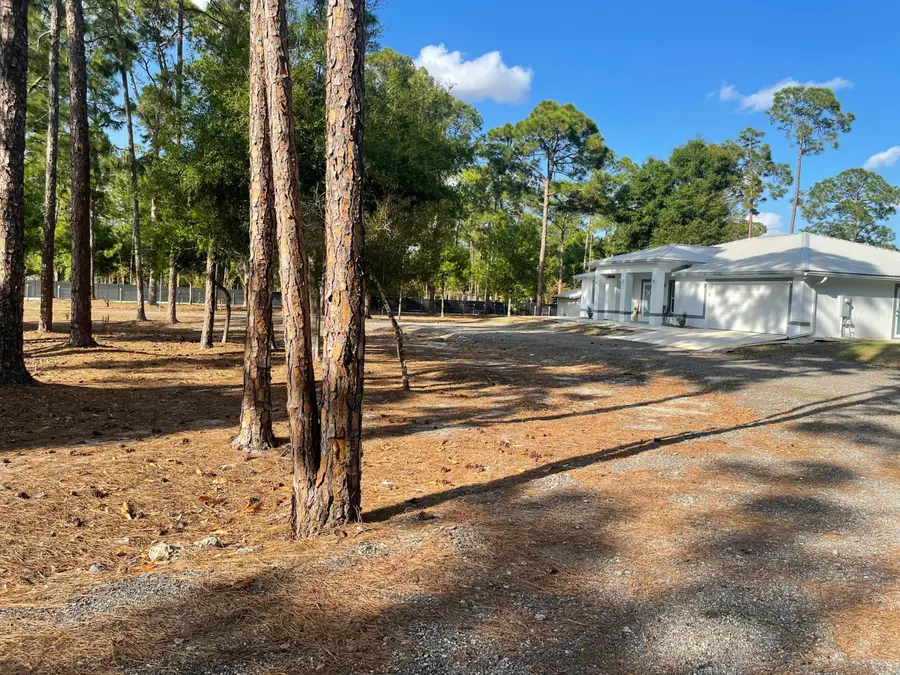 5325 Pioneer 17th Street, Clewiston, FL 33440 - #3